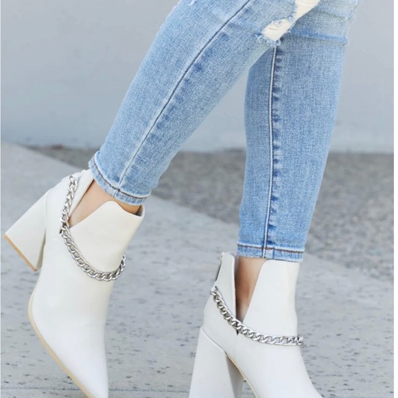 👢 like new pointed bootie 👢 - Picture 3 of 5